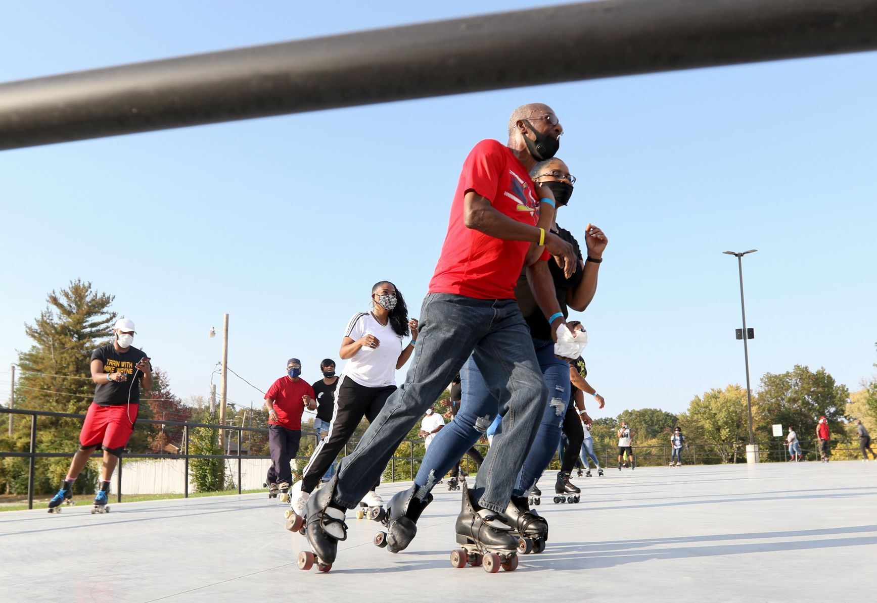 Dellwood skating rink opens